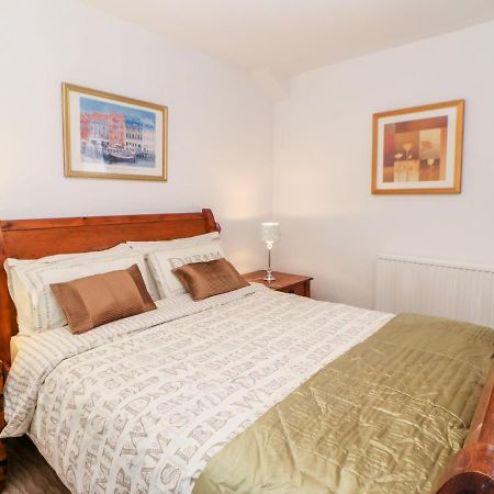 Kings Cottage Олстон Екстер'єр фото
